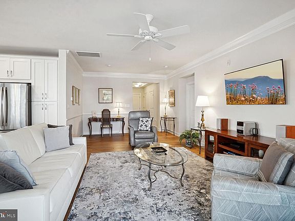 3rd image of 21007 Rocky Knoll Sq APT 200