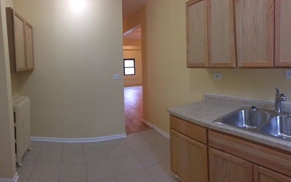 4th image of 2664 E 77th St #925