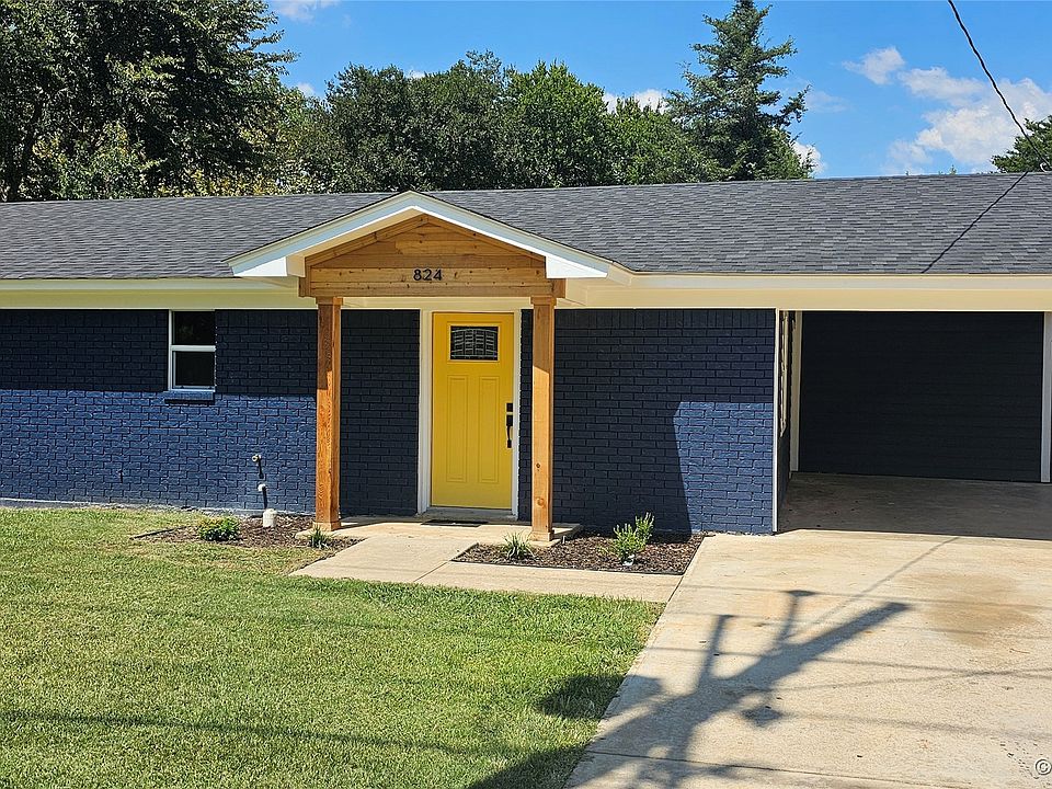1st image of 824 Parkland Dr