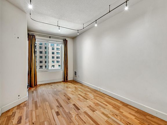 5th image of 240 Lombard St APT 436