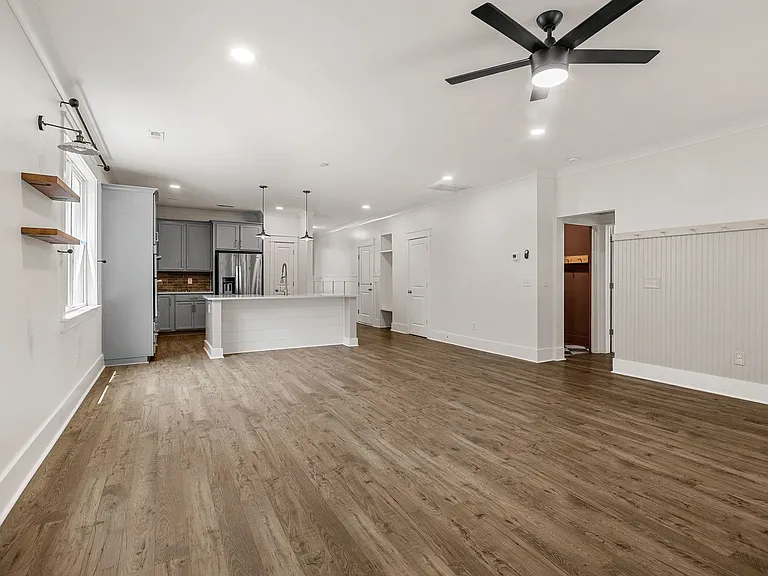 1037 Cortland Valley — Photo 14