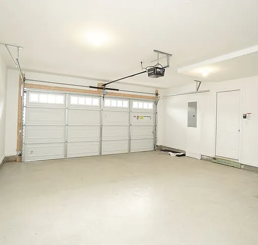2 Car Garage