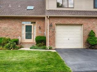 3215 Oakland Square Dr, Bethlehem, PA 18020