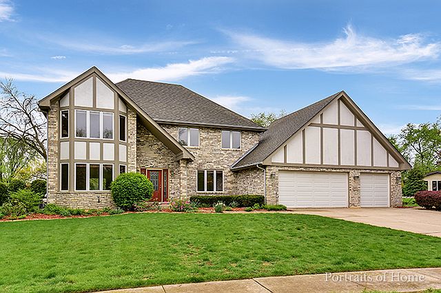 1st image of 1717 Lakeview Dr