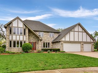 1717 Lakeview Dr, Darien, IL 60561