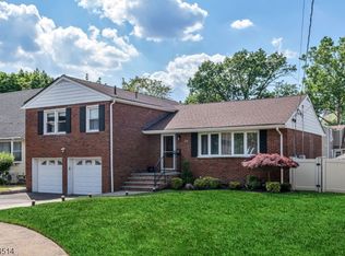 26 Kozy Ln, Clifton, NJ 07013