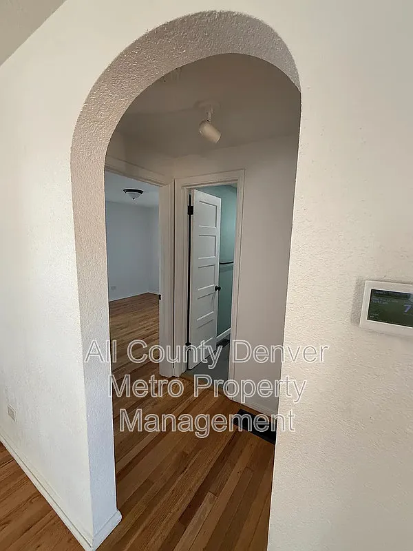 2 bed, 1.0 bath, 1078 sqft, $2,995 — Photo 3
