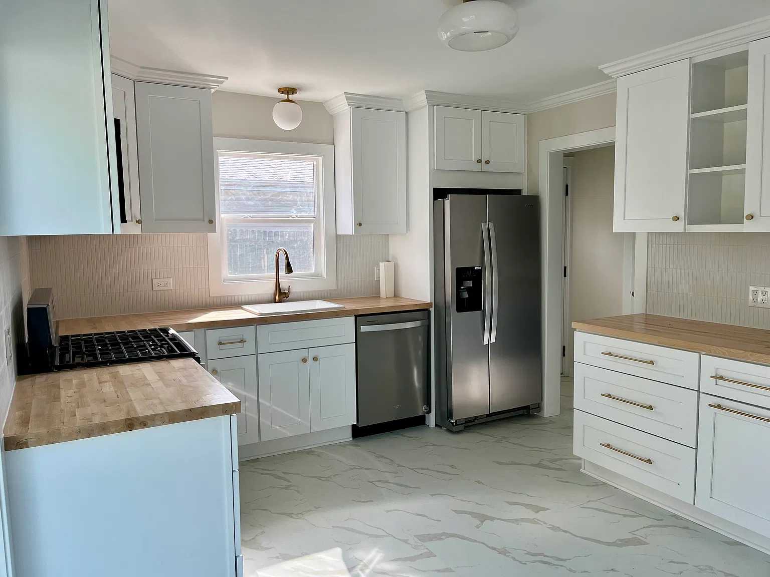 3 bed, 1100 sqft, $3,600 — Photo 4