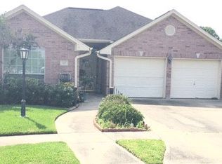 127 Tradewind Dr, Victoria, TX 77904