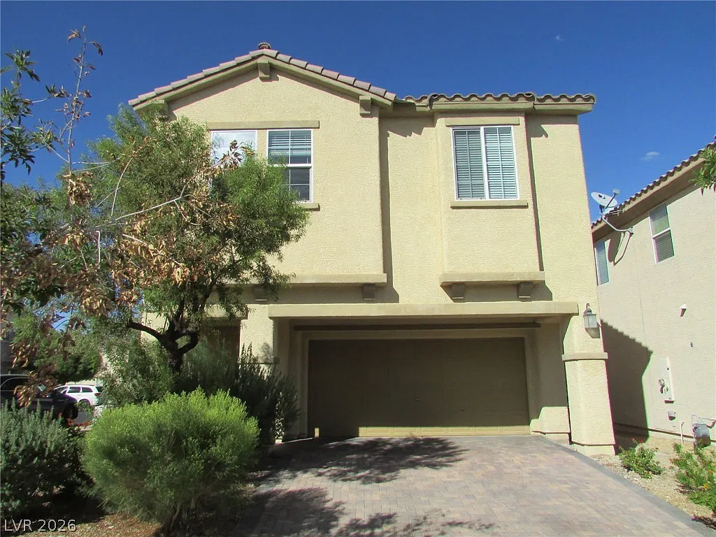 3 bed, 2.5 bath, 1703 sqft, $1,950 — Photo 1