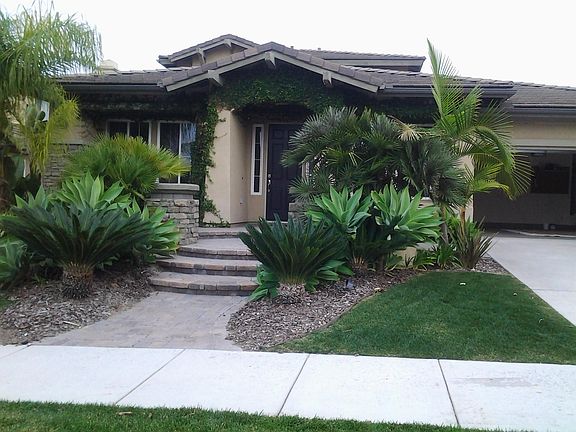 2nd image of 2881 N Compass Cir