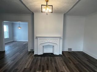 3265 E Overlook Rd #1, Cleveland, OH 44118