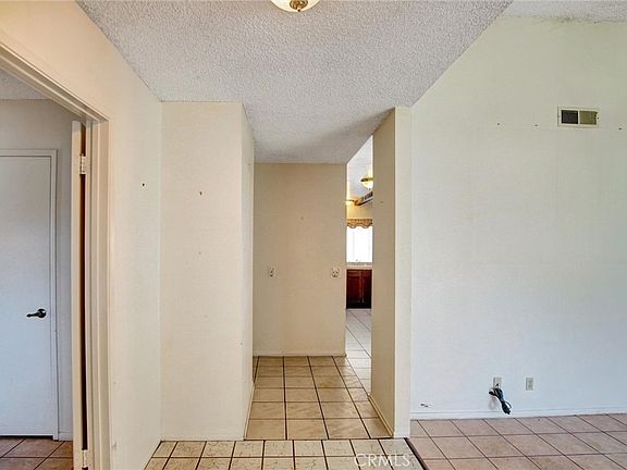 5th image of 22400 Ladera St