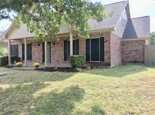 207 Buckingham Pl, Hewitt, TX 76643