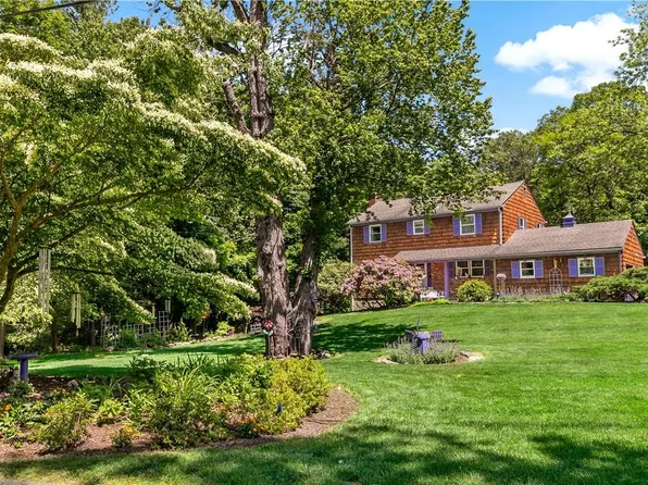 67 Apple Lane, Briarcliff Manor, NY 10510