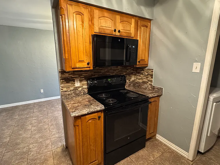 6629 High Lawn Ter — Photo 11