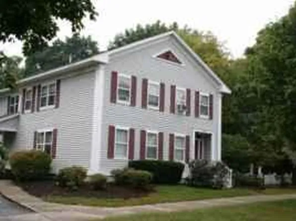 575 N Broadway APT 5, Saratoga Springs, NY 12866