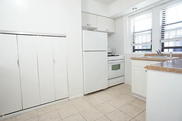 Rented by Keller Williams NYC | media 17