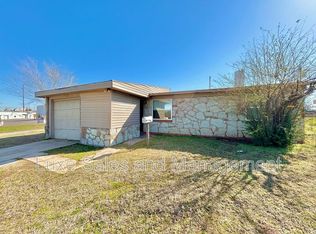 1700 Karen Dr, Del City, OK 73115