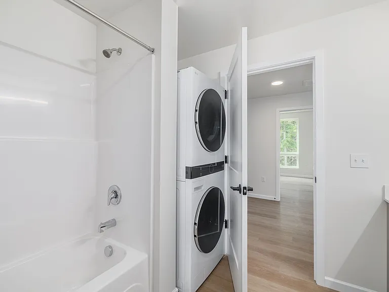 Hogum Bay Apartments — Photo 102