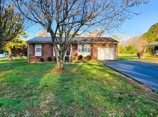 1011 Highland Hills Dr, Halifax, VA 24558