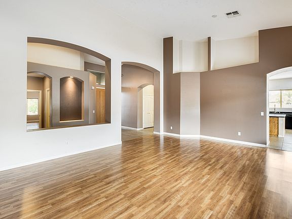 2nd image of 6671 S Crestview Dr
