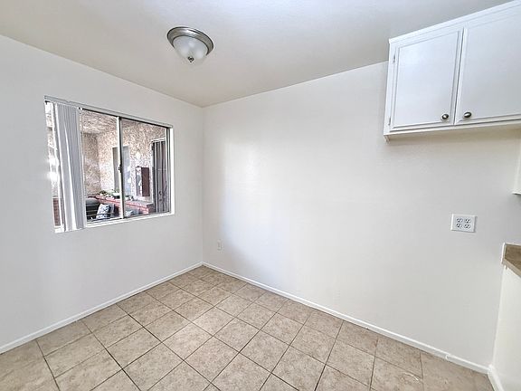 4th image of 12040 Strathern St #14