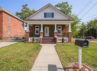 81 Avery St, Mount Clemens, MI 48043