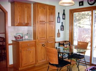 1428 Stone Meadows Dr, Lawrence, KS 66049