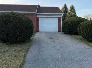 625 E Queen St, Annville, PA 17003