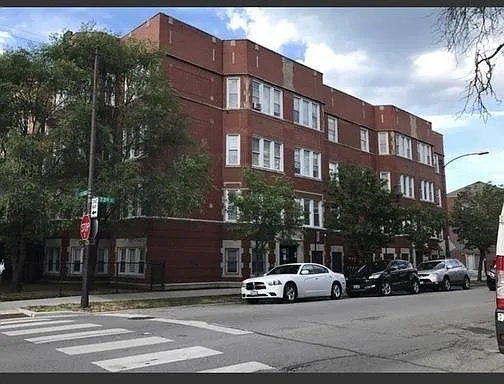 Building Photo 4