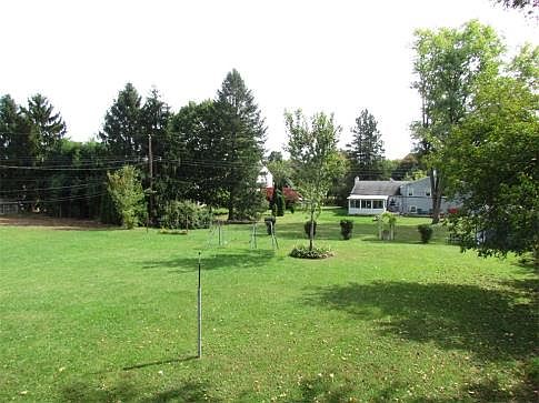 5th image of 55 Kleyona Ave