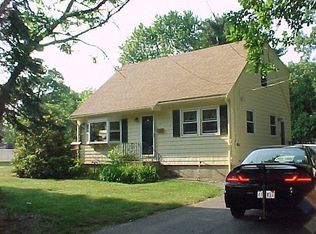 39 Hampstead Ave, Billerica, MA 01821