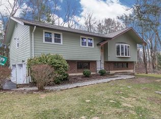 18 Hemlock Dr, Marlborough, CT 06447