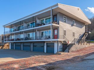 4910 N Galena Rd #5, Peoria Heights, IL 61616