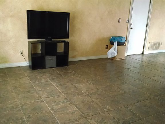2nd image of 2122 E Crestwood Dr