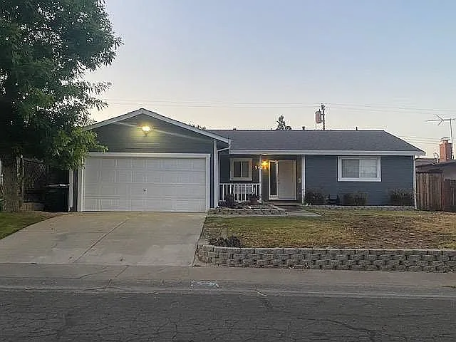 5413 Calistoga Way photo 1