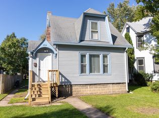 2924 Ezra Ave, Zion, IL 60099