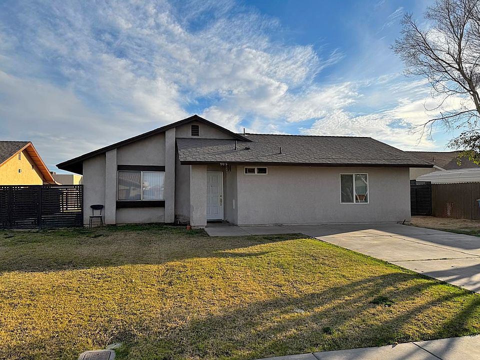 1st image of 802 E Calle De Oro
