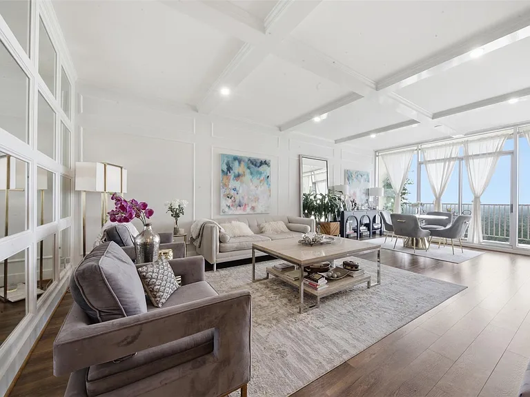121 N Post Oak Ln #2203 — Photo 5