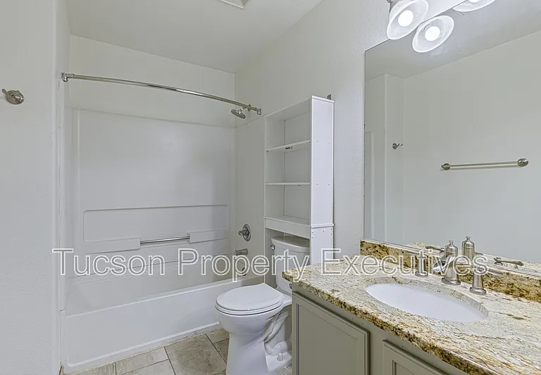 10176 N Nine Iron Dr — Photo 21