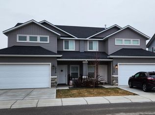 1008 Frank Henry Rd, Twin Falls, ID 83301