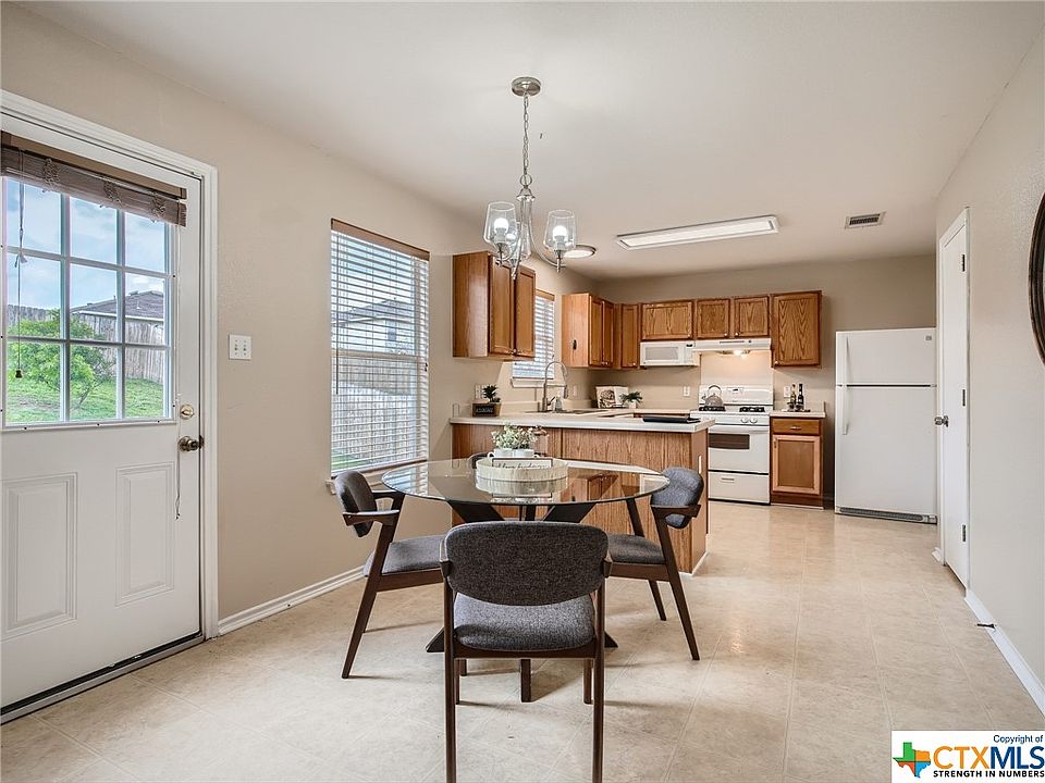 148 Buttercup Way Kyle TX Zillow