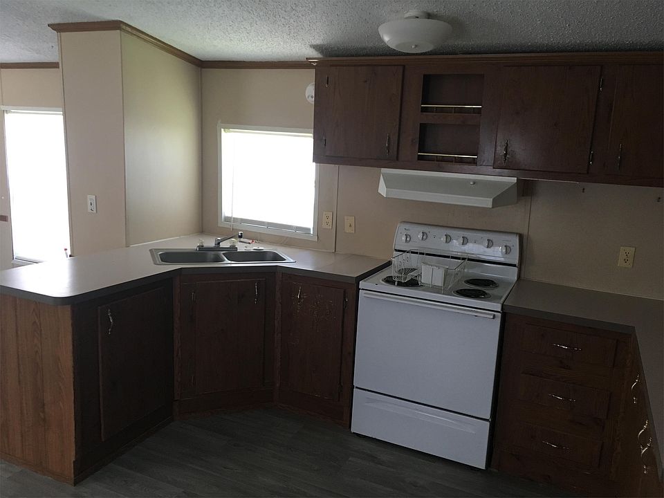 2nd image of 208 Horn St Lot 2
