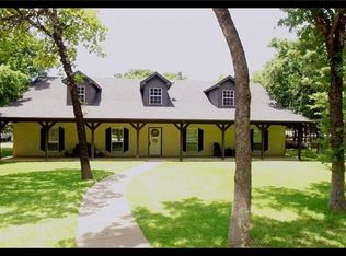 104 Brave Eagle Trl, Decatur, TX 76234