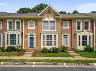 3912 Valley Ridge Dr, Fairfax, VA 22033