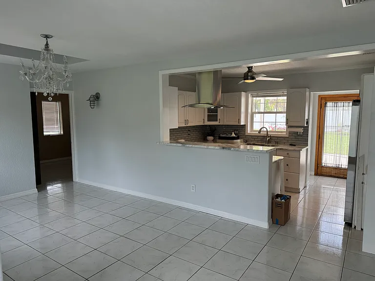 609 7th Ave SW — Photo 13