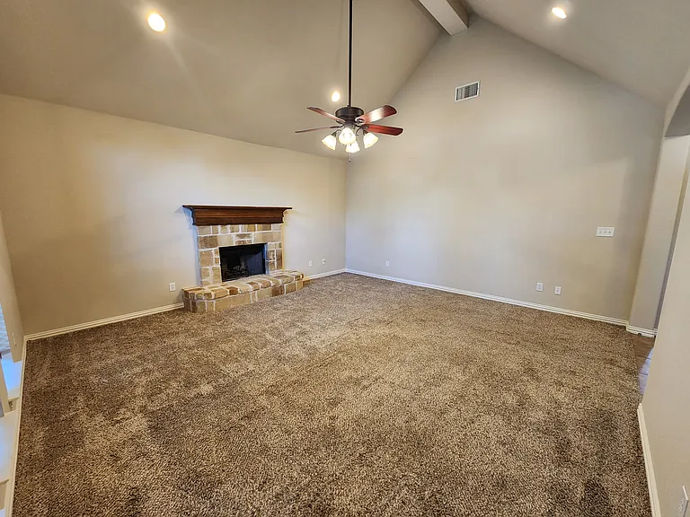 105 Winged Foot Dr — Photo 3