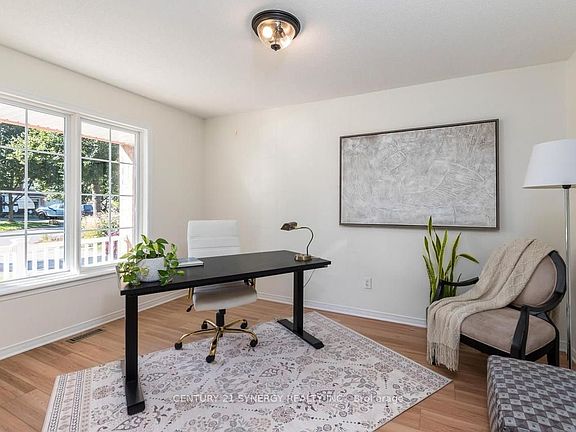 5th image of 128 Macassa Cir