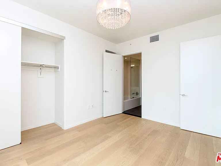 889 Francisco St #2401 — Photo 14